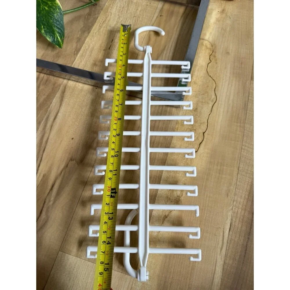 Belt hanger